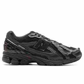 1906 - Black/Silver Metallic/Crimson New Balance shoes for walking and running