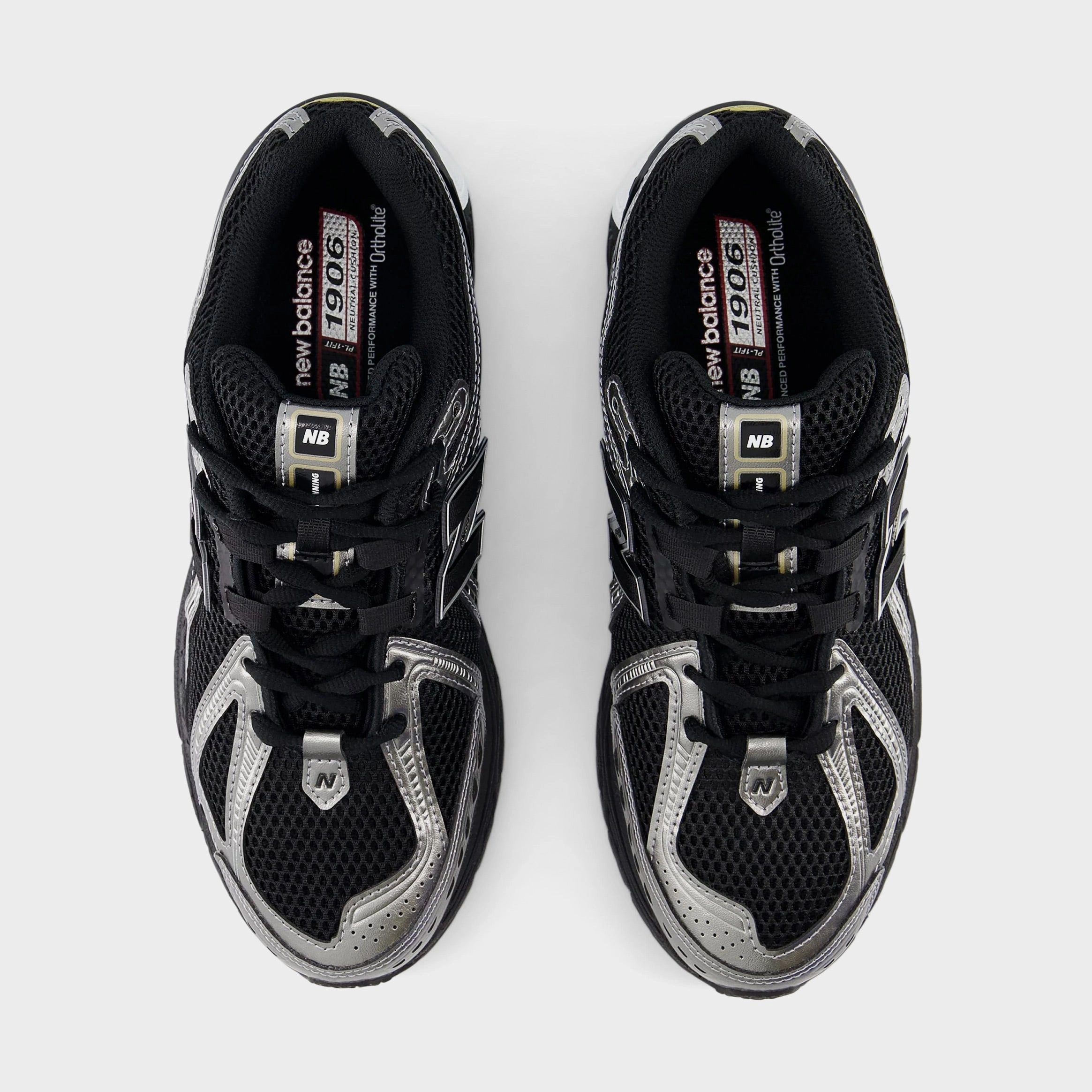 1906R Mens Running Shoes (Silver Metallic/Black/Sea Salt) Retro-inspired trainers