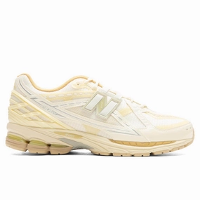 1906U  'Jade Pack' - Sea Salt New Balance shoes for walking and running