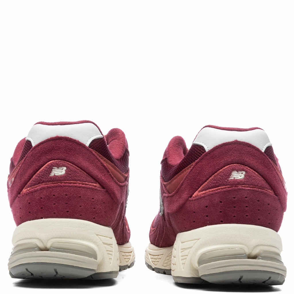2002R - Garnet New Balance Sport & Comfort Shoes