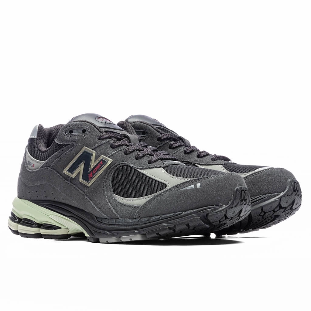 2002R - Magnet/Hi-pink New Balance Sport & Comfort Shoes