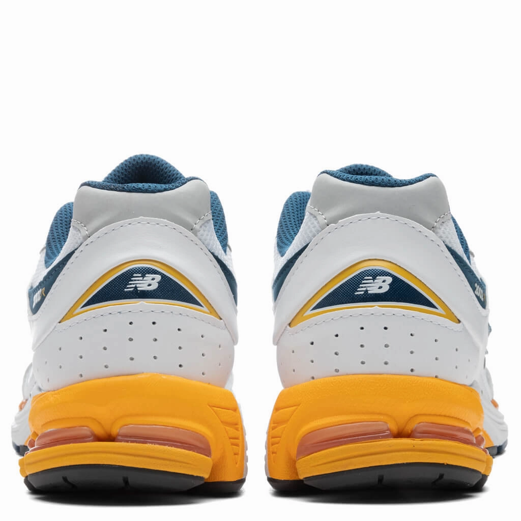 2002R - NB White New Balance Sport & Comfort Shoes