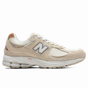 2002R - Sandstone New Balance shoes for walking and running