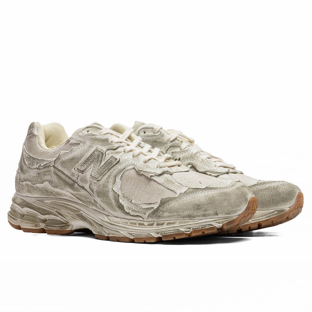 2002R "Protection Pack Distressed" - Sea Salt/Gum New Balance Sport & Comfort Shoes