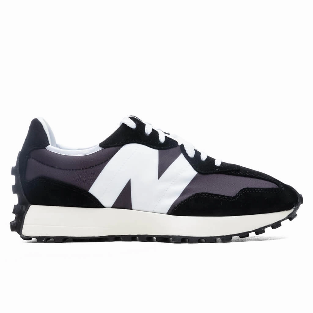 327 - Black/White New Balance shoes for walking and running