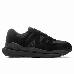 57/40 - Black/NB White New Balance shoes for walking and running