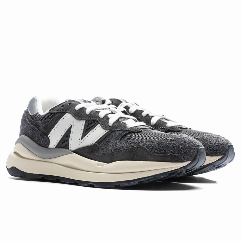 57/40 - Magnet New Balance Sport & Comfort Shoes