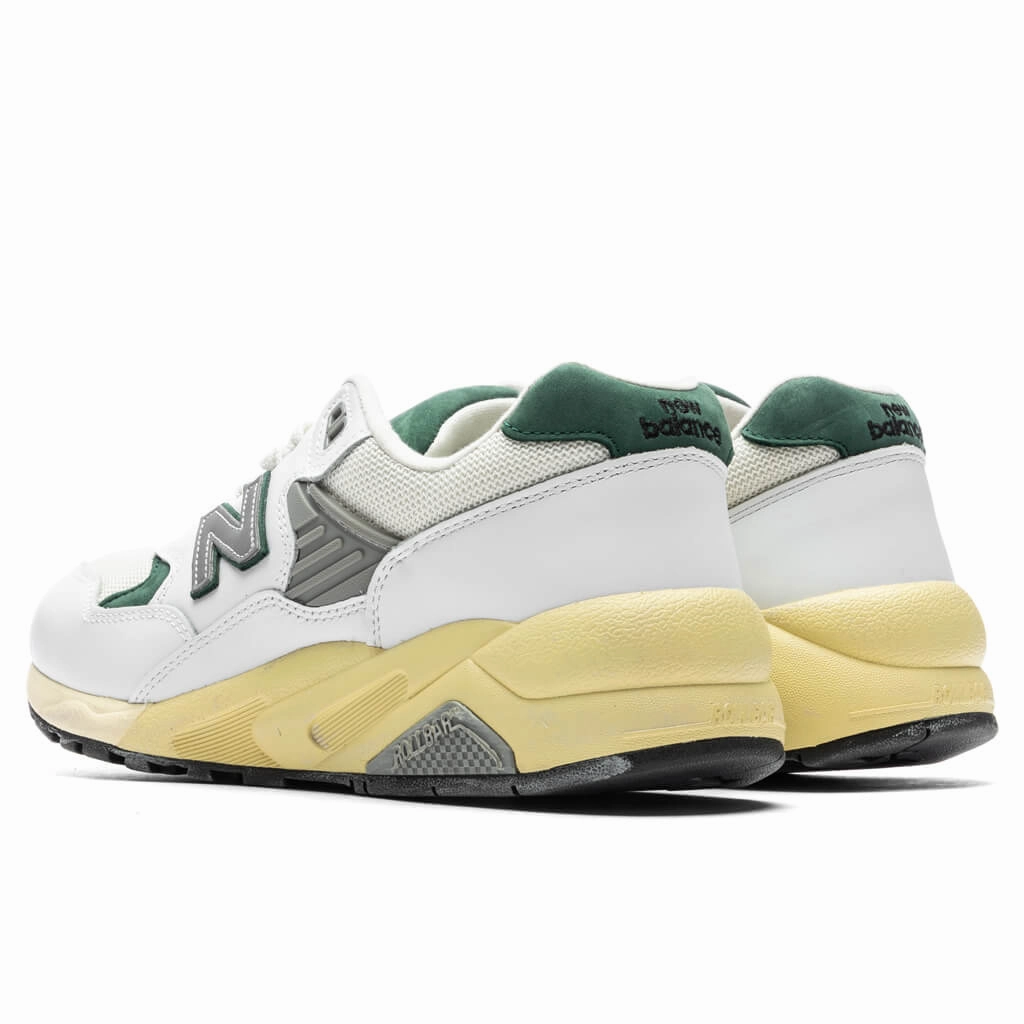 580R - White New Balance Sport & Comfort Shoes