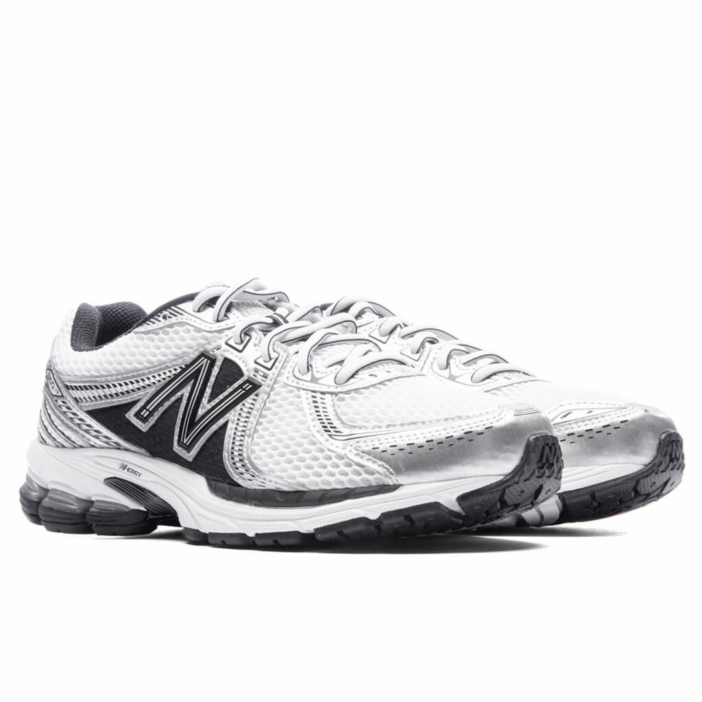 860v2 - White/Black New Balance Sport & Comfort Shoes