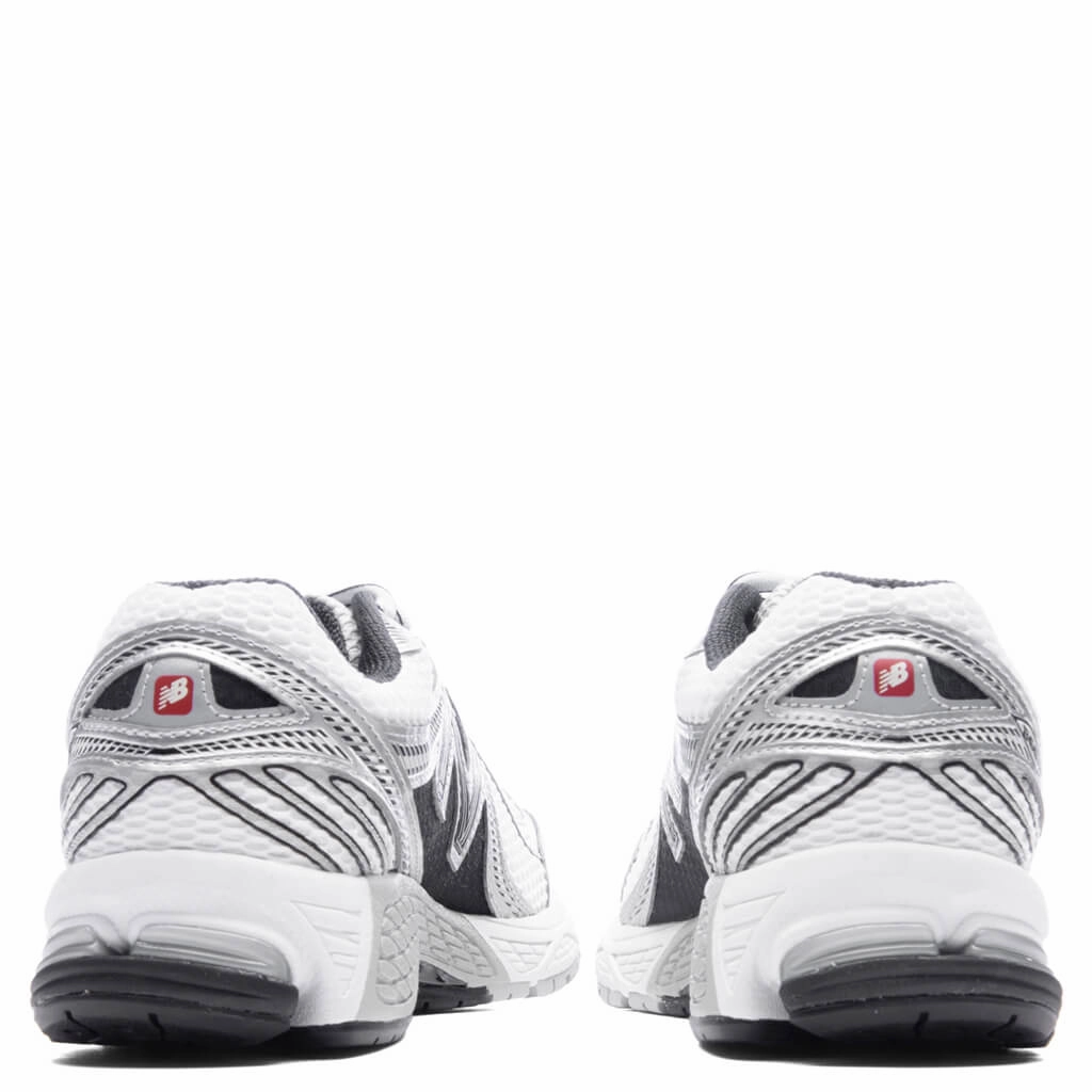 860v2 - White/Black New Balance Sport & Comfort Shoes