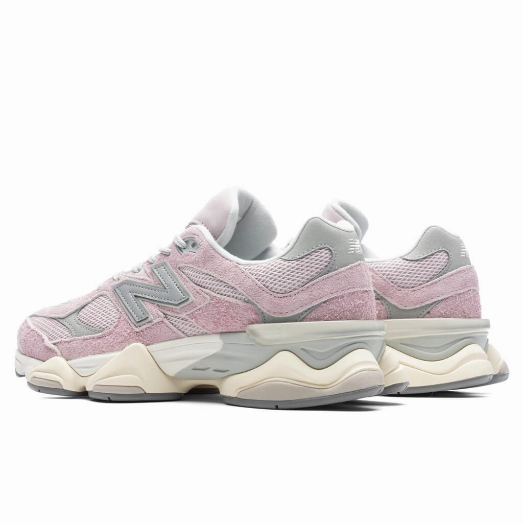 9060 - December Sky New Balance Sport & Comfort Shoes