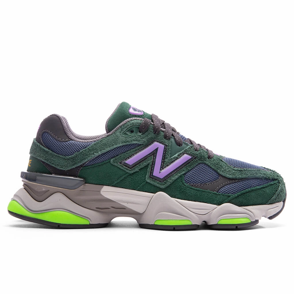 9060 - Green New Balance shoes for walking and running