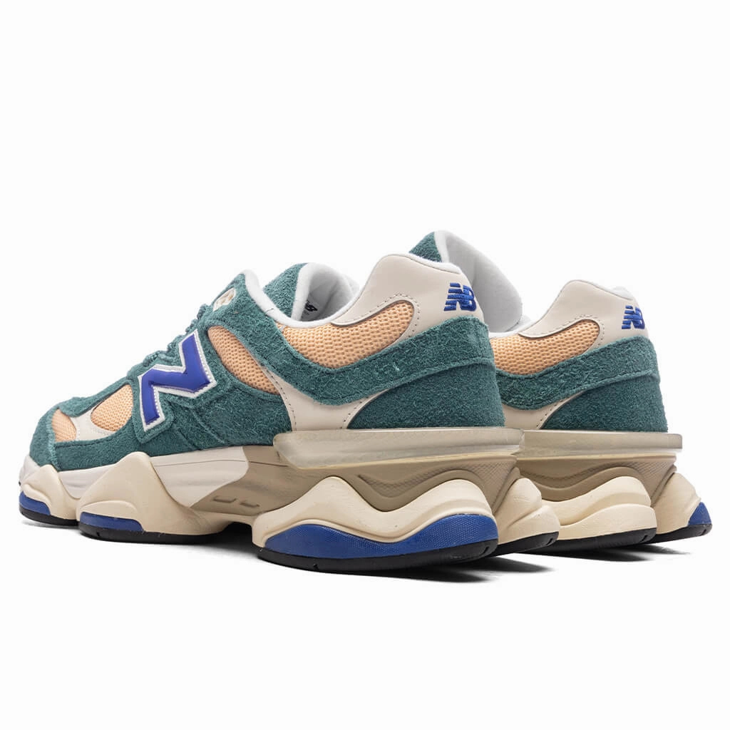 9060 - New Spruce/Peach Blossom/Team Royal New Balance Sport & Comfort Shoes