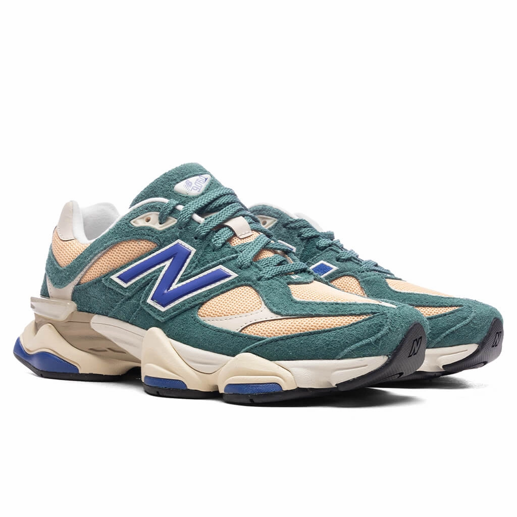 9060 - New Spruce/Peach Blossom/Team Royal New Balance Sport & Comfort Shoes