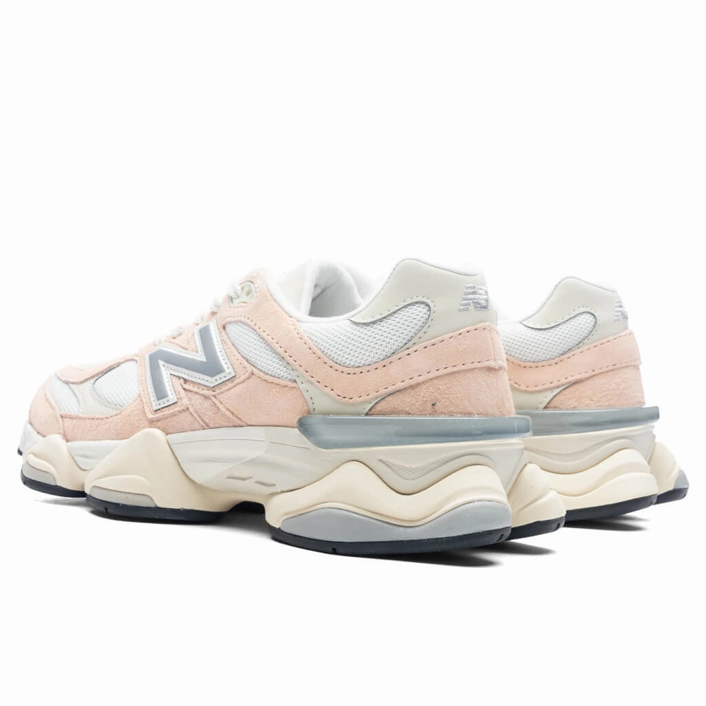 9060 - Vintage Rose/Sea Salt/Silver Metallic New Balance Sport & Comfort Shoes