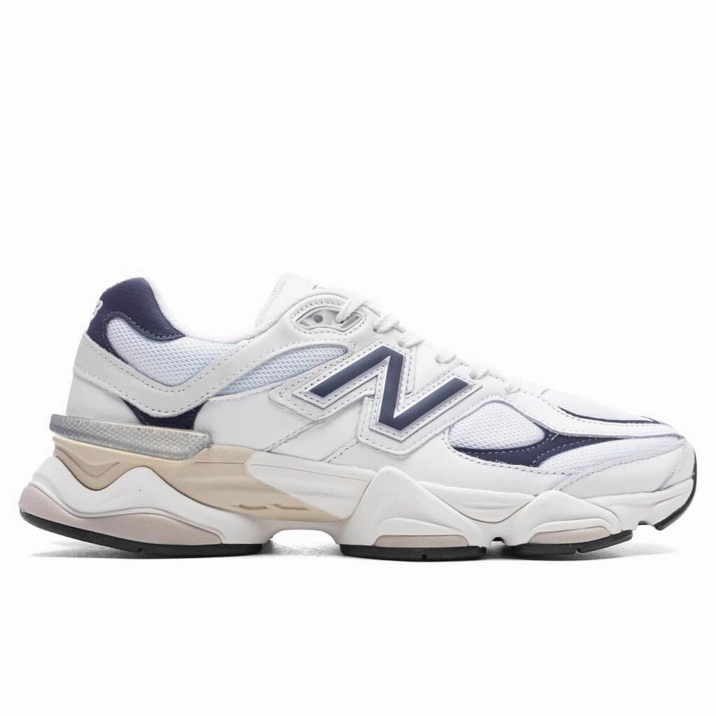 9060 - White/Navy New Balance shoes for walking and running
