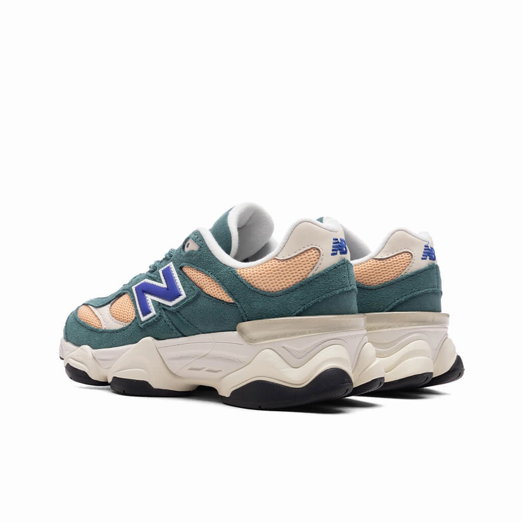 9060 (PS) - New Spruce/Peach Blossom/Team Royal New Balance Sport & Comfort Shoes