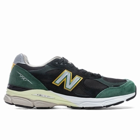 990v3 - Black/Green New Balance shoes for walking and running