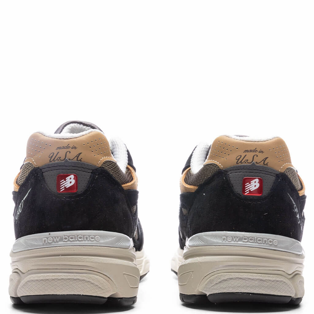 990v3 - Black New Balance Sport & Comfort Shoes