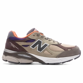 990v3 - Tan New Balance shoes for walking and running