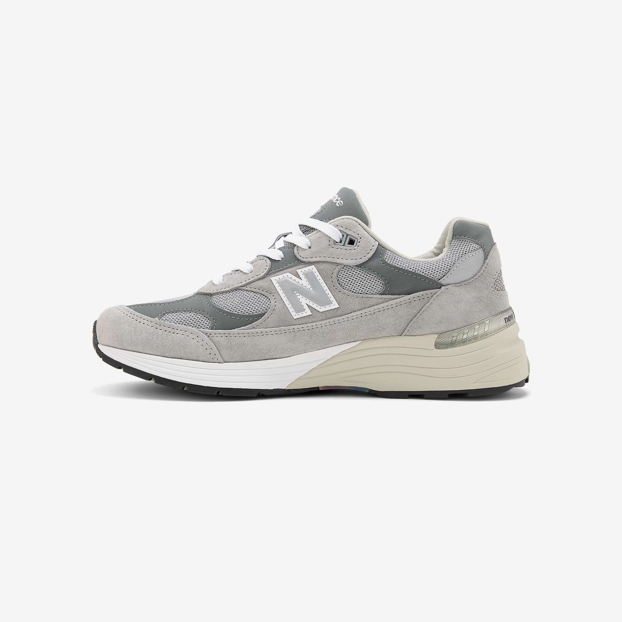 992 Nike Max 1 sneakers