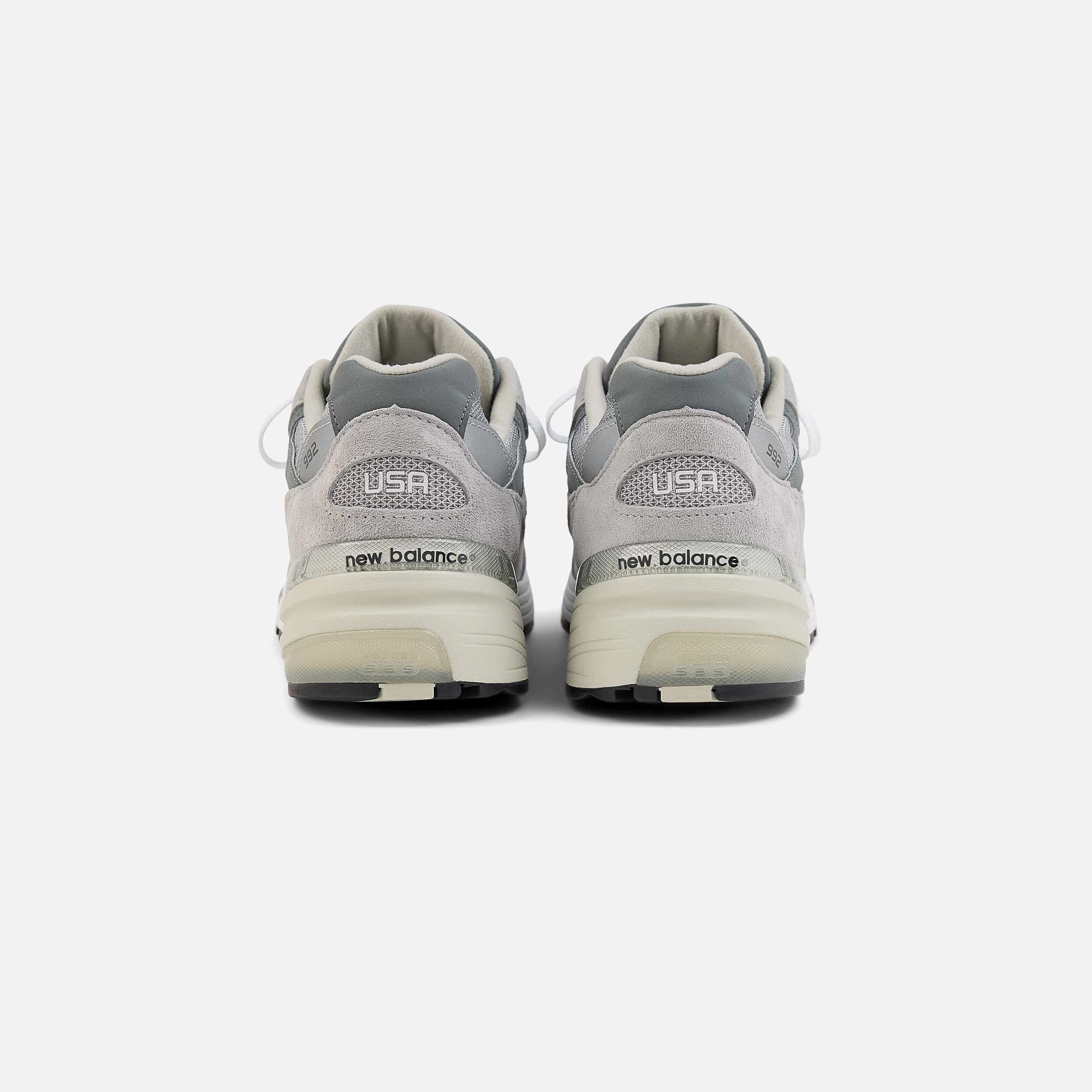 992 Nike Max 1 sneakers