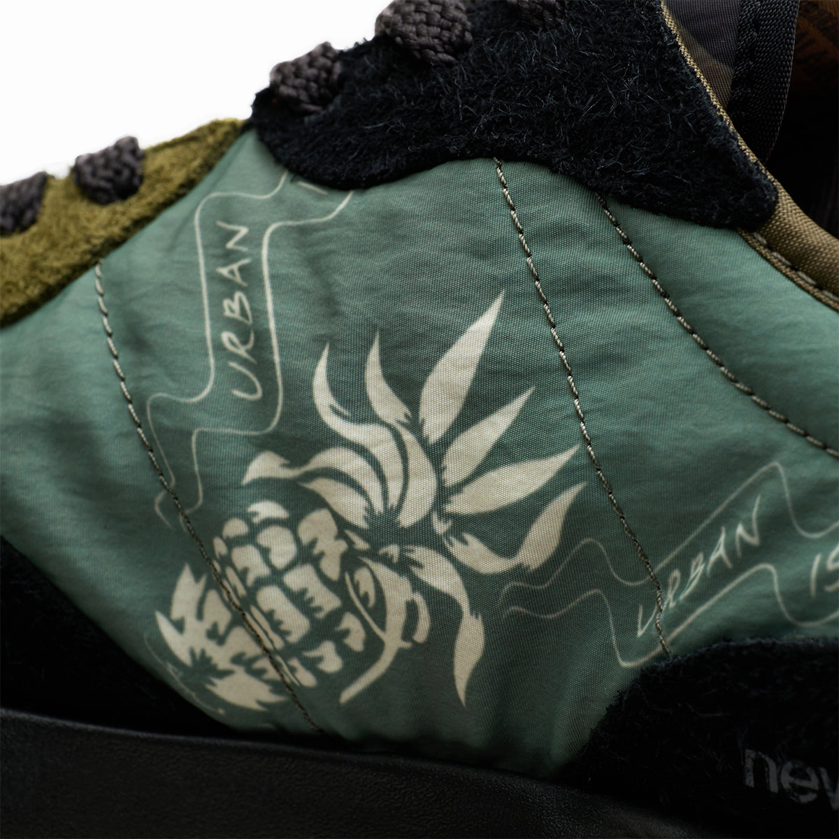   Limited Edt   SBTG 327 'Urban Islander' New Balance sneaker close-ups