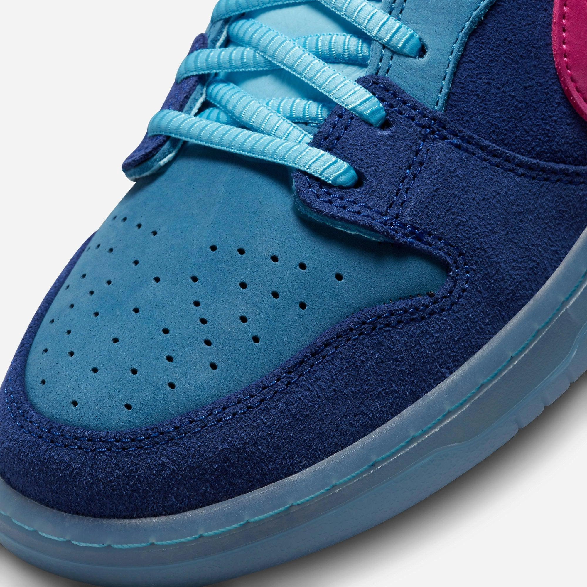 (Men's) Nike SB Dunk Low Pro QS x Run The Jewels '4/20 Deep Royal Blue' (2023) DO9404-400 Nike Comfort Fit Lifestyle Shoes