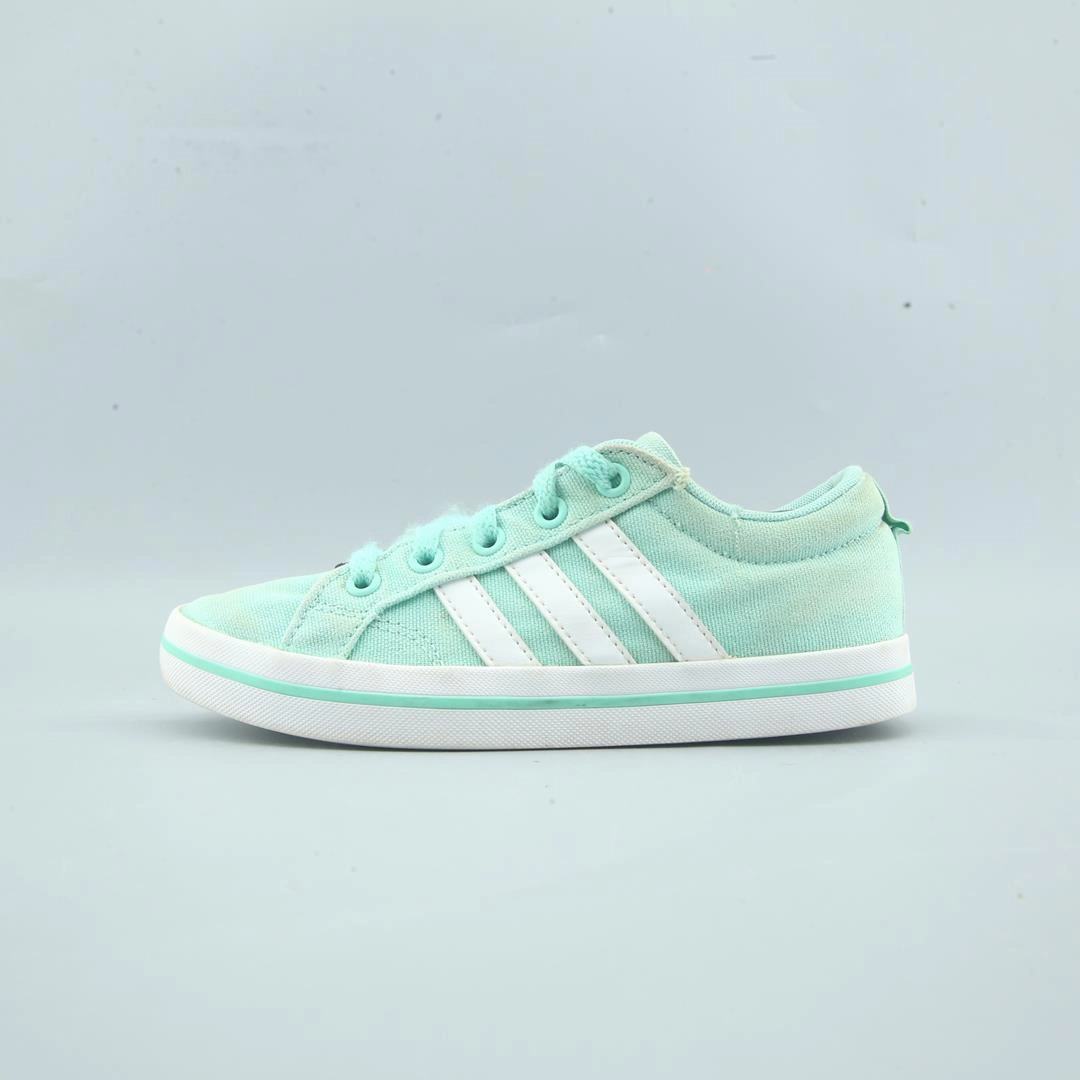 ADIDAS CLOUDFOAM Adidas lightweight run shoes