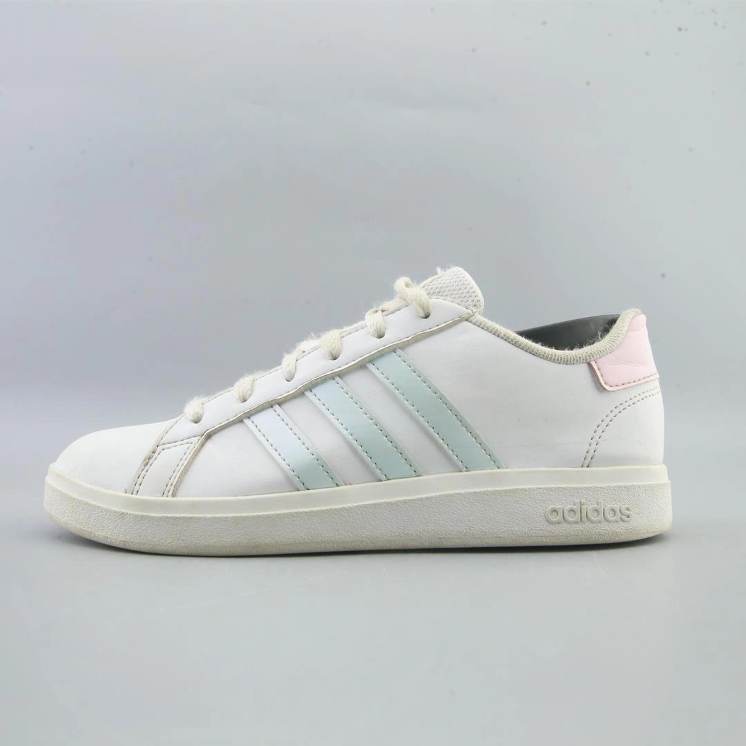 ADIDAS GRAND COURT 2.0 Adidas durable running footwear