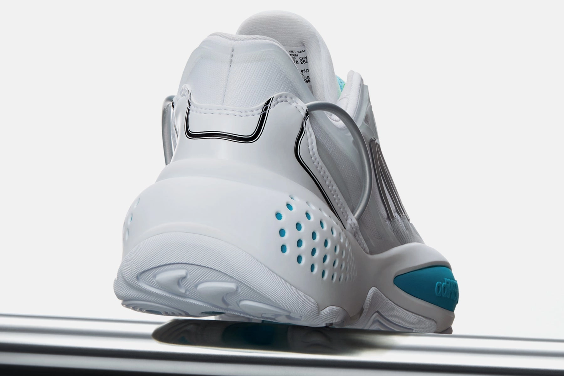 Adidas Originals x RUBY 9100M Ozrah - Cloud White/Silver Metallic/Shock Pink Adidas Classic Street Sneakers