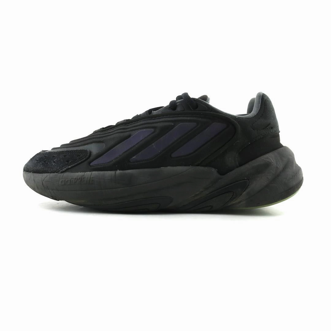 ADIDAS OZELIA Adidas cushioned running sneakers