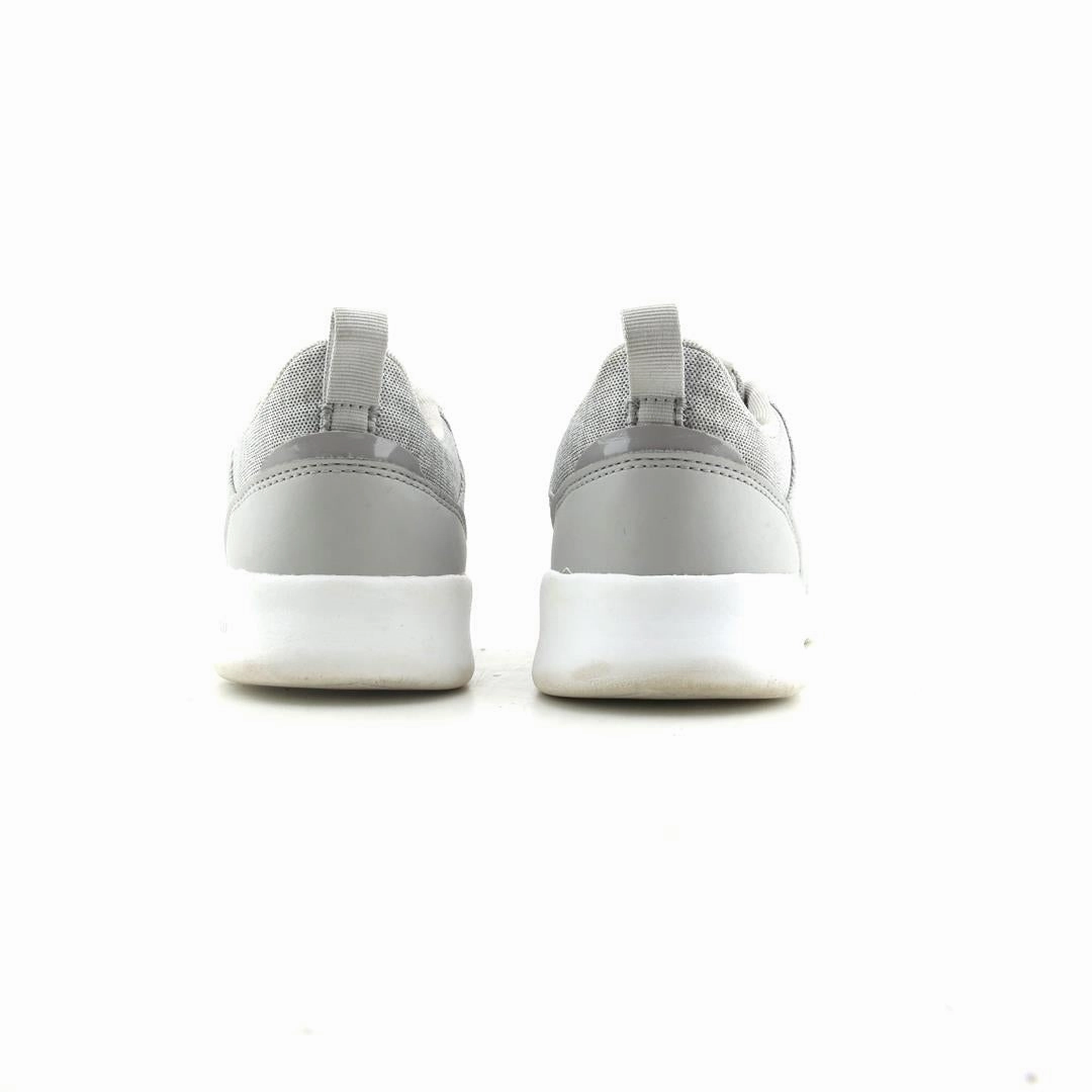 ADIDAS QT RACER 2.0 Top Adidas Running Shoes for Athletes