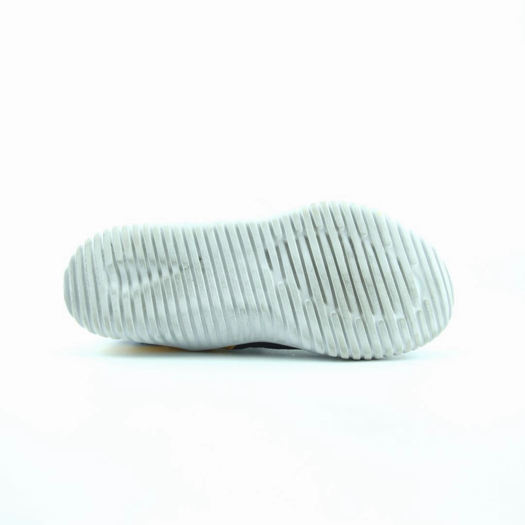 ADIDAS RAPIDAZEN C Top Adidas Running Shoes for Athletes