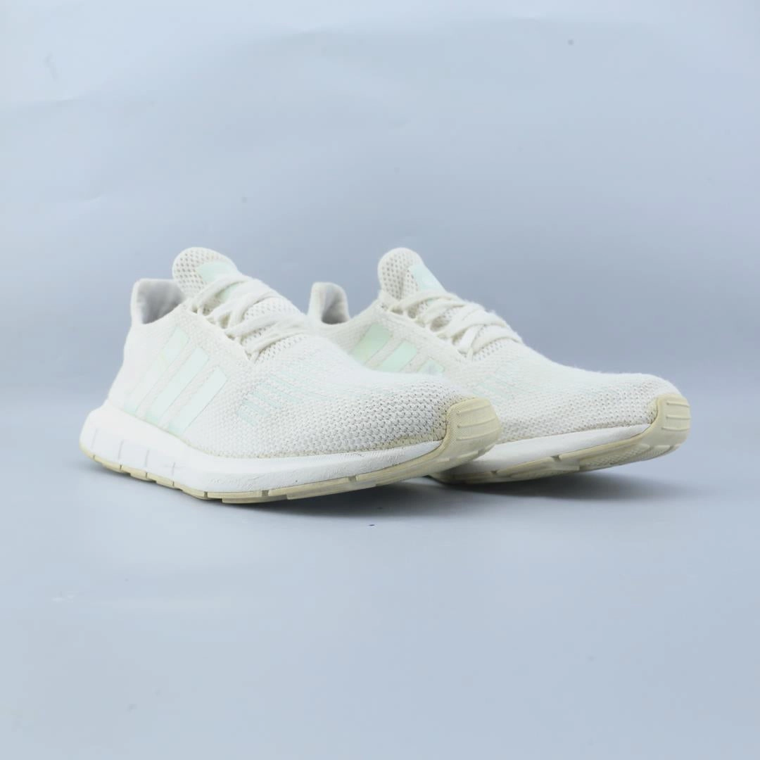 ADIDAS SWIFT RUN Adidas Running Shoes for Men