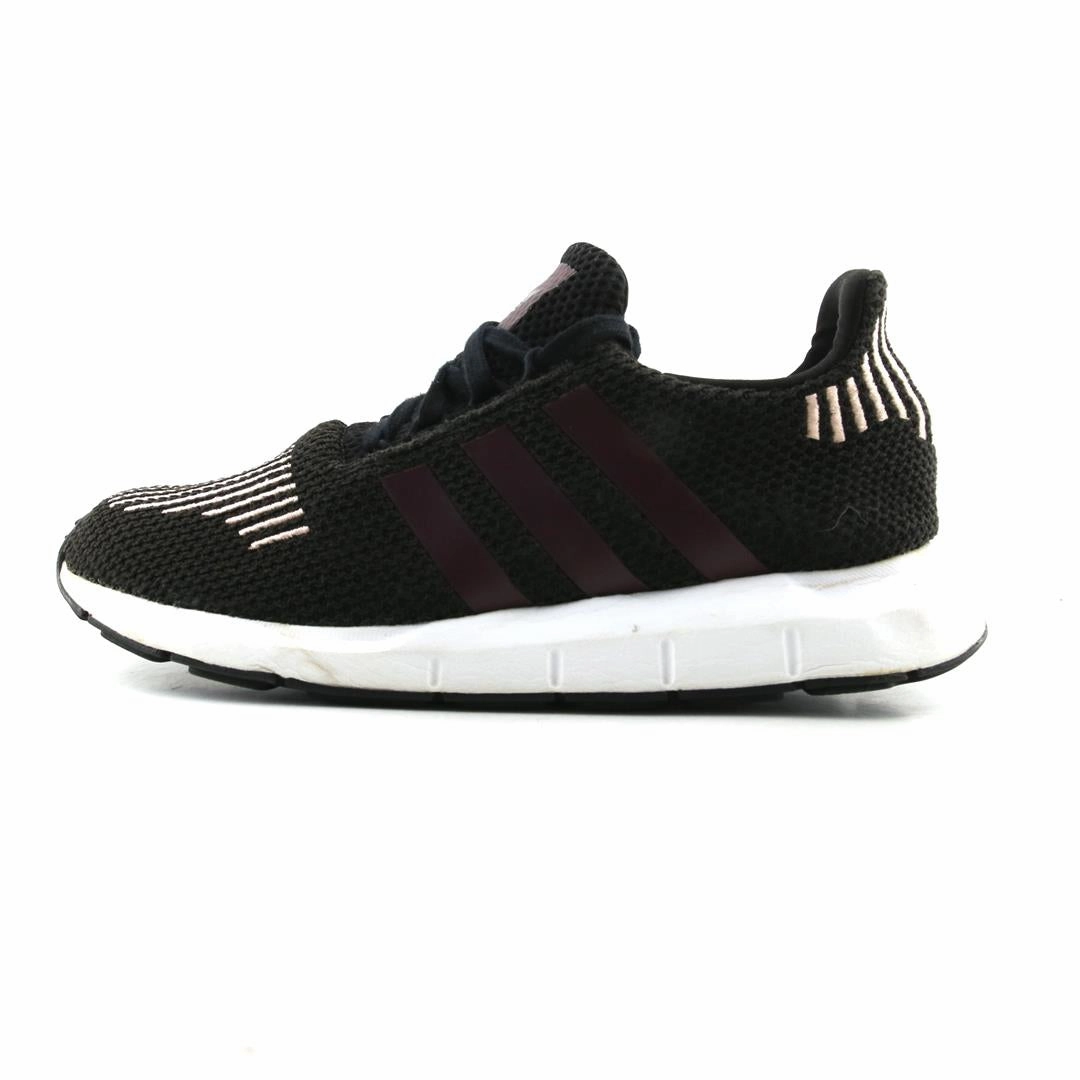 ADIDAS SWIFT RUN Adidas running shoe designs
