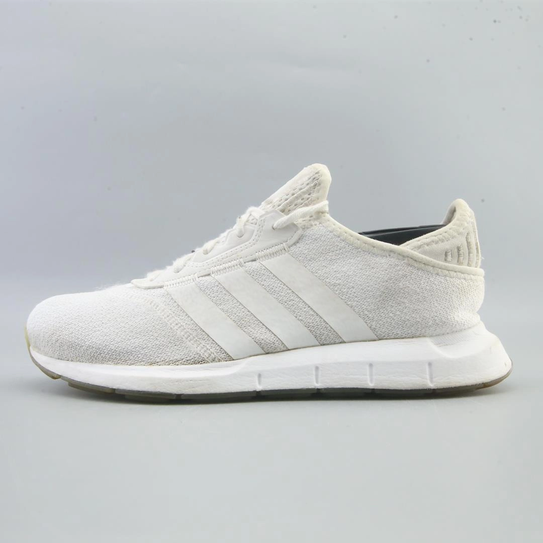 ADIDAS  SWIFT RUN X Adidas performance runners