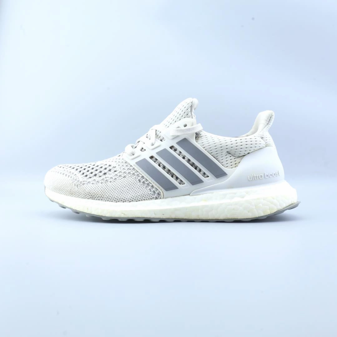 ADIDAS  ULTRABOOST 1.0 Adidas lightweight run shoes