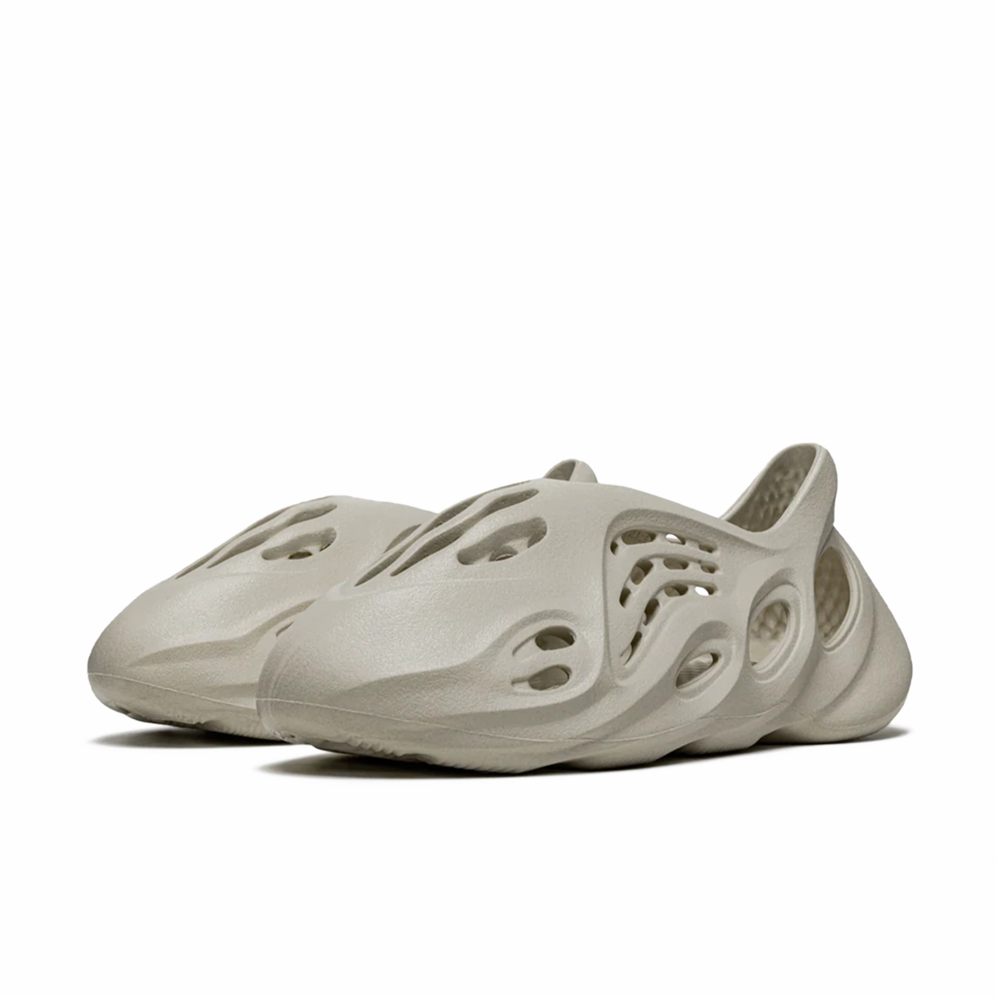 adidas Yeezy Foam RNNR Sand Adidas Sporty Lifestyle Shoes