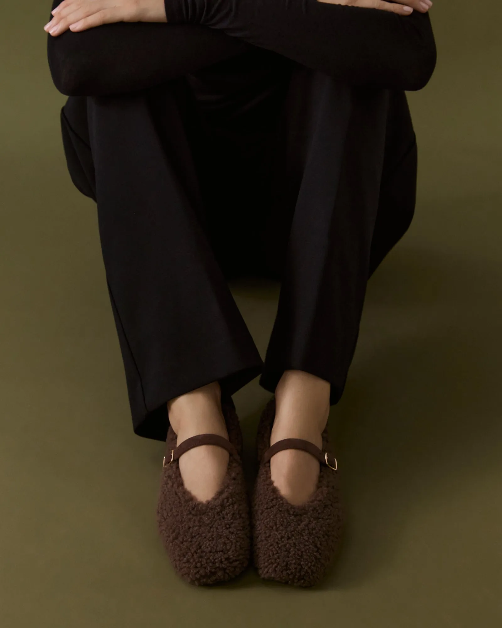 APRIL CASUAL FLATS TAUPE SHEARLING