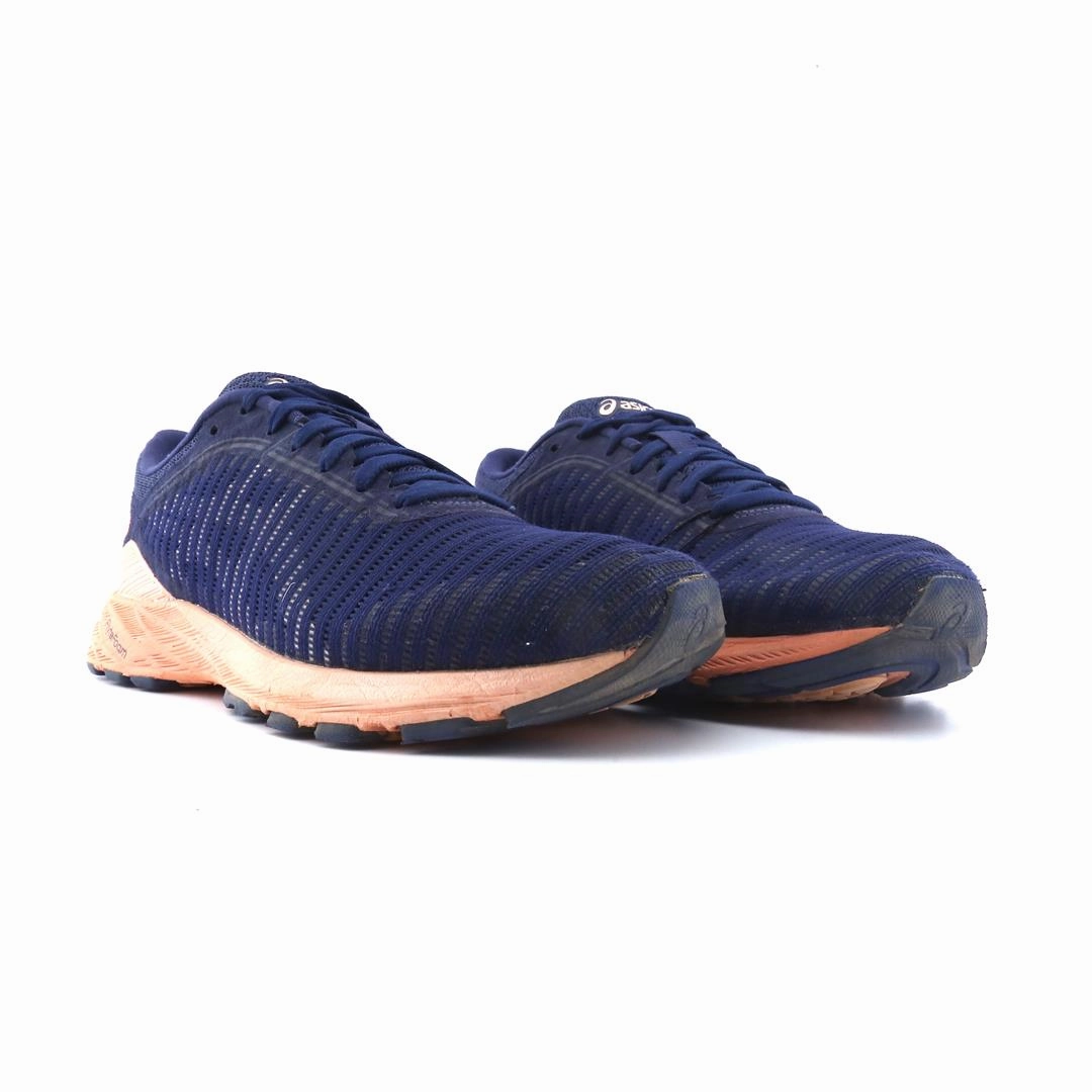 ASICS DYNA FLYTE 2 lightweight athletic shoe visuals