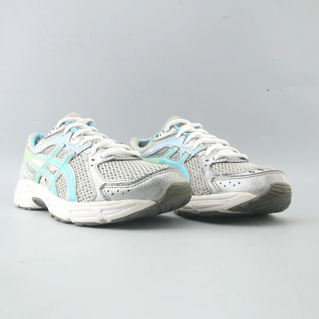 ASICS GEL CONTEND 2 performance running shoe photos