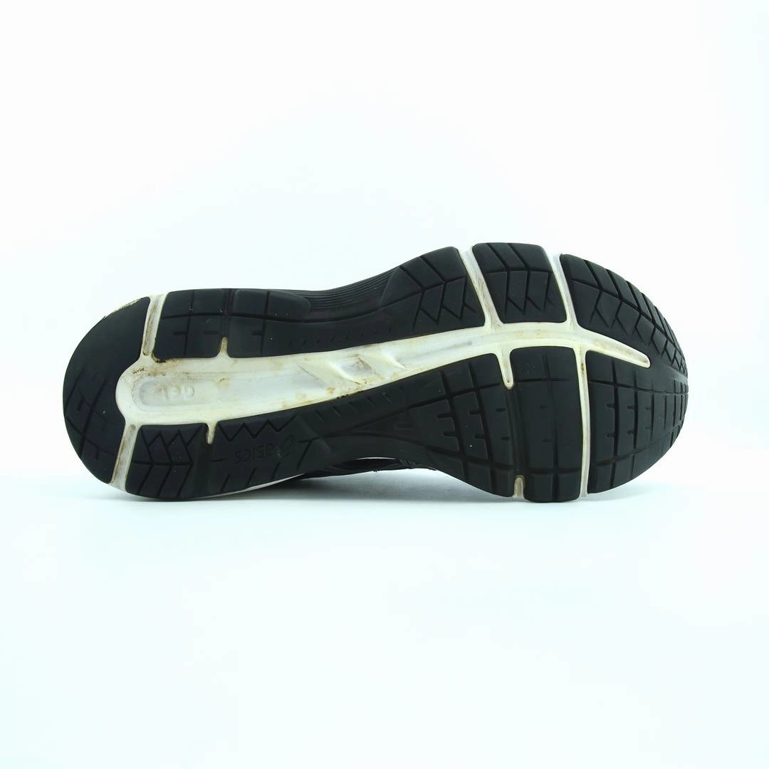 ASICS GEL CONTEND 5 trainer shoe design snapshots