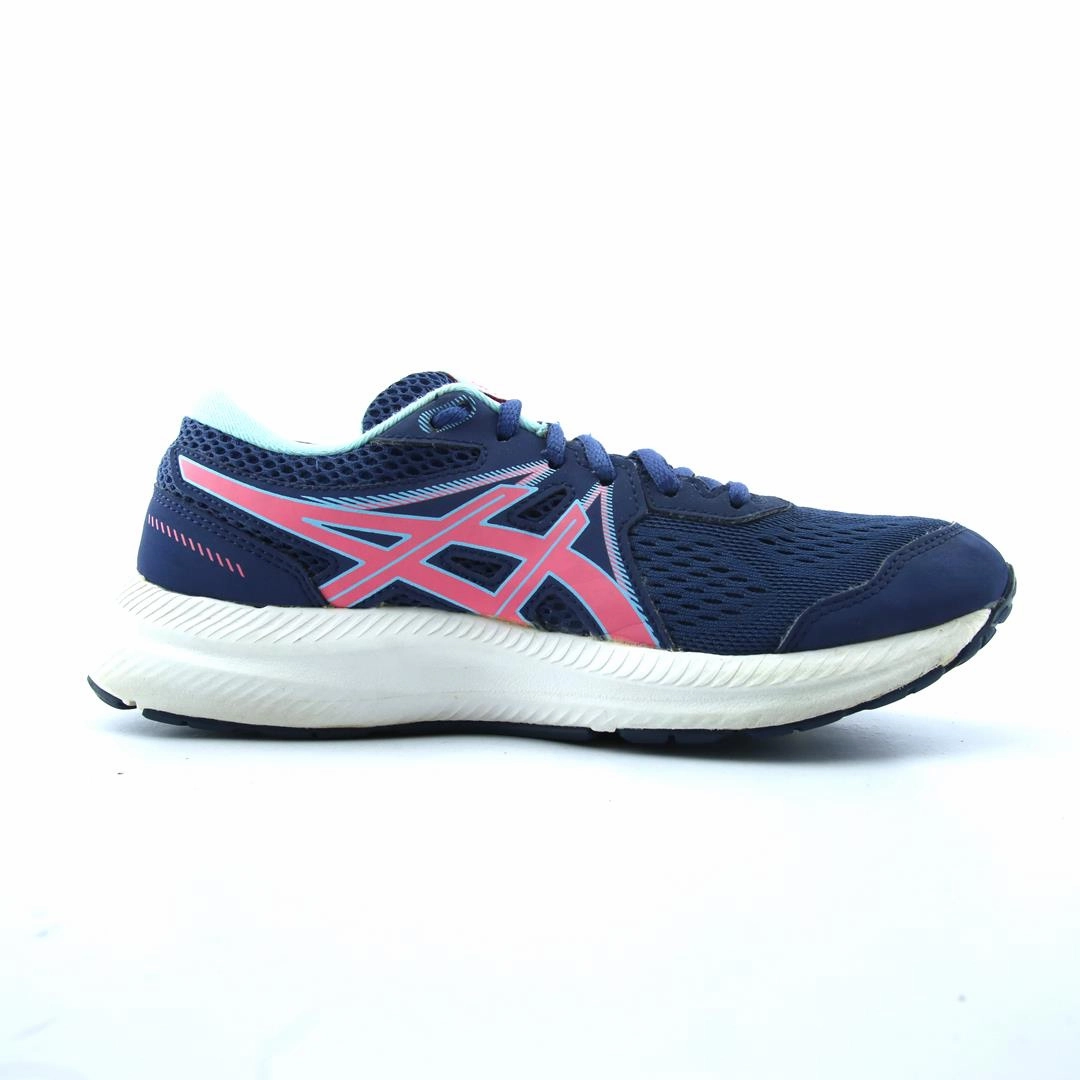 ASICS GEL CONTEND 7 lightweight athletic shoe visuals