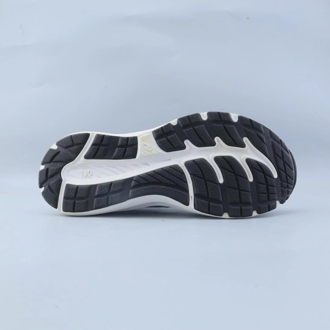 ASICS GEL CONTEND 8 performance running shoe photos