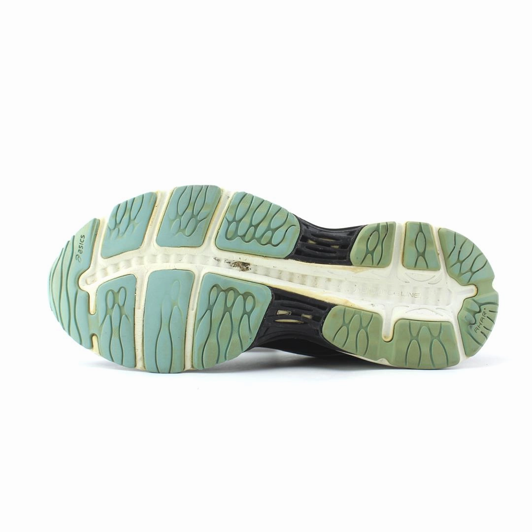 ASICS GEL-CUMULUS 19 lightweight athletic shoe visuals