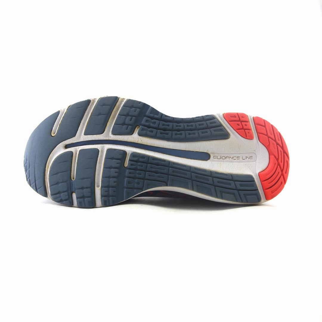 ASICS GEL-CUMULUS 20 sporty Asics footwear images