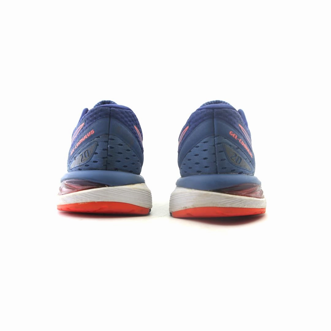 ASICS GEL-CUMULUS 20 sporty Asics footwear images