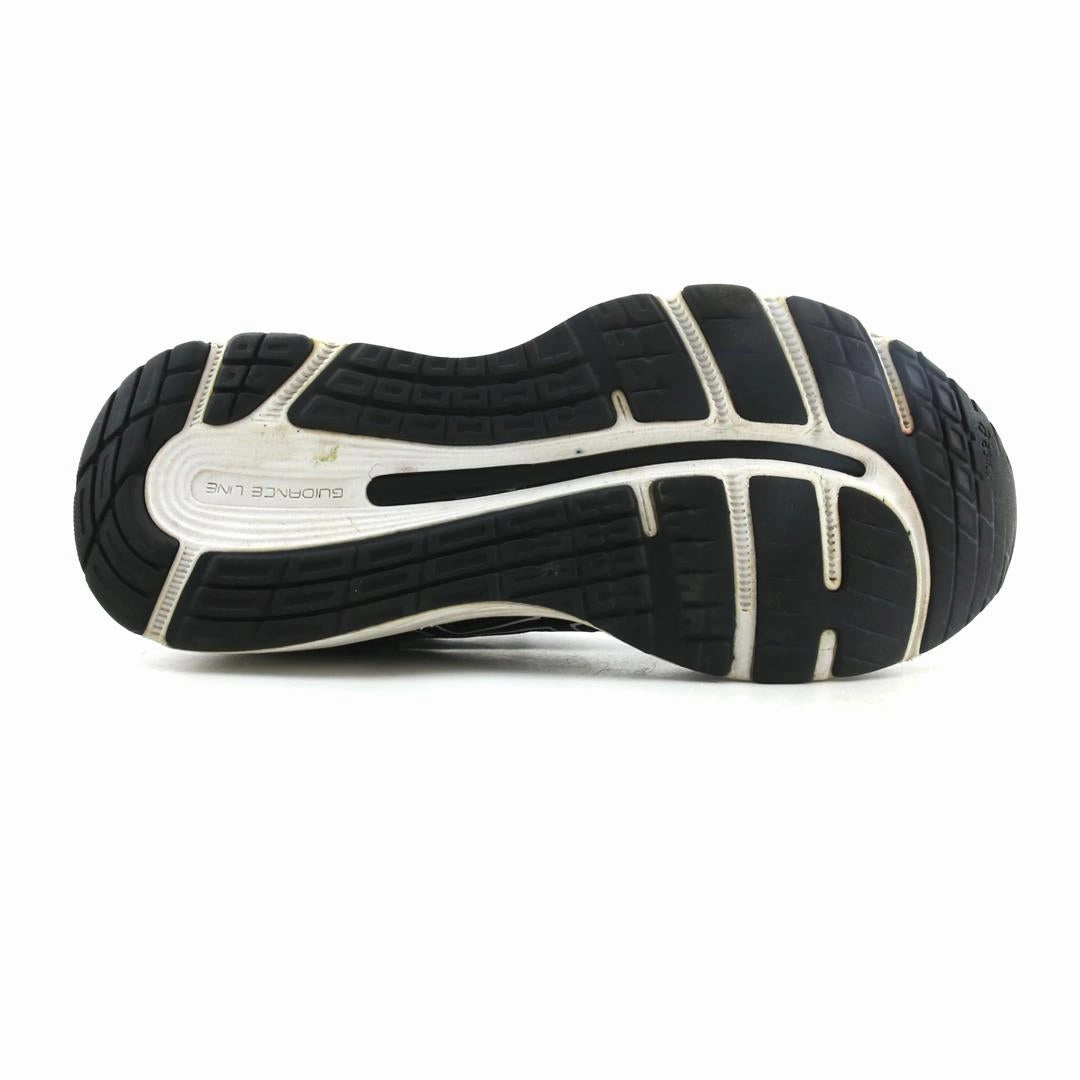 ASICS GEL-CUMULUS 21 sporty Asics footwear images