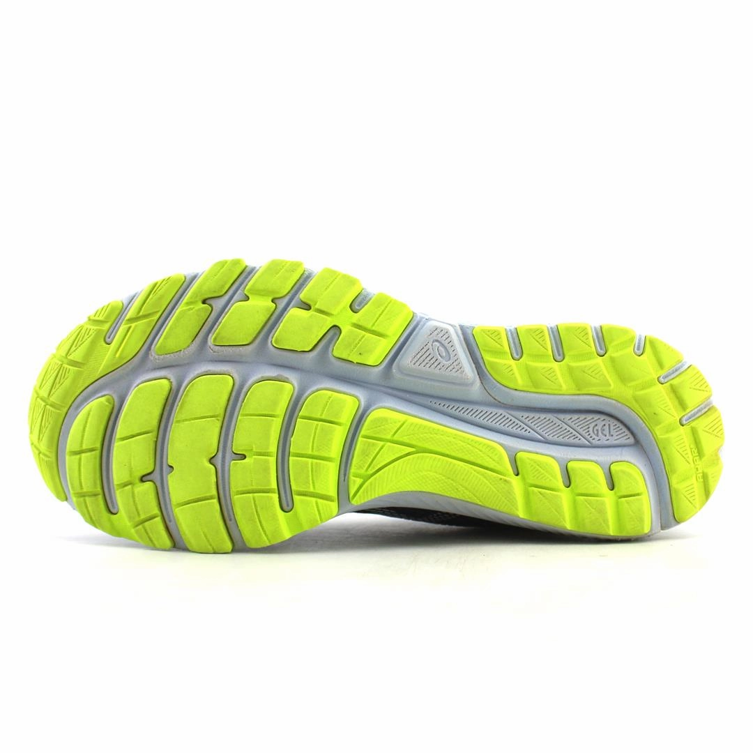 ASICS GEL-CUMULUS 22 sporty Asics footwear images